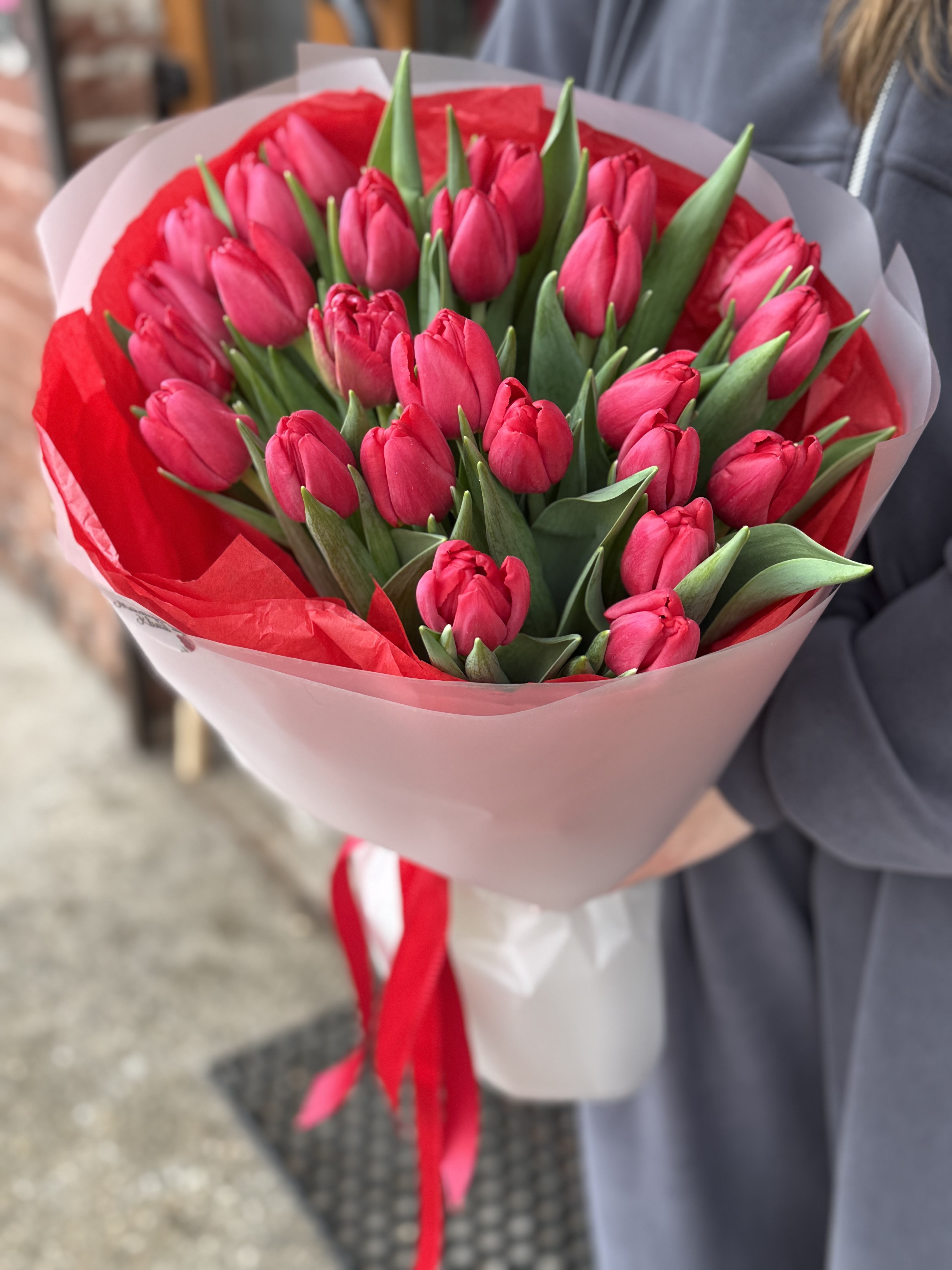 Букет з 25 тюльпанів