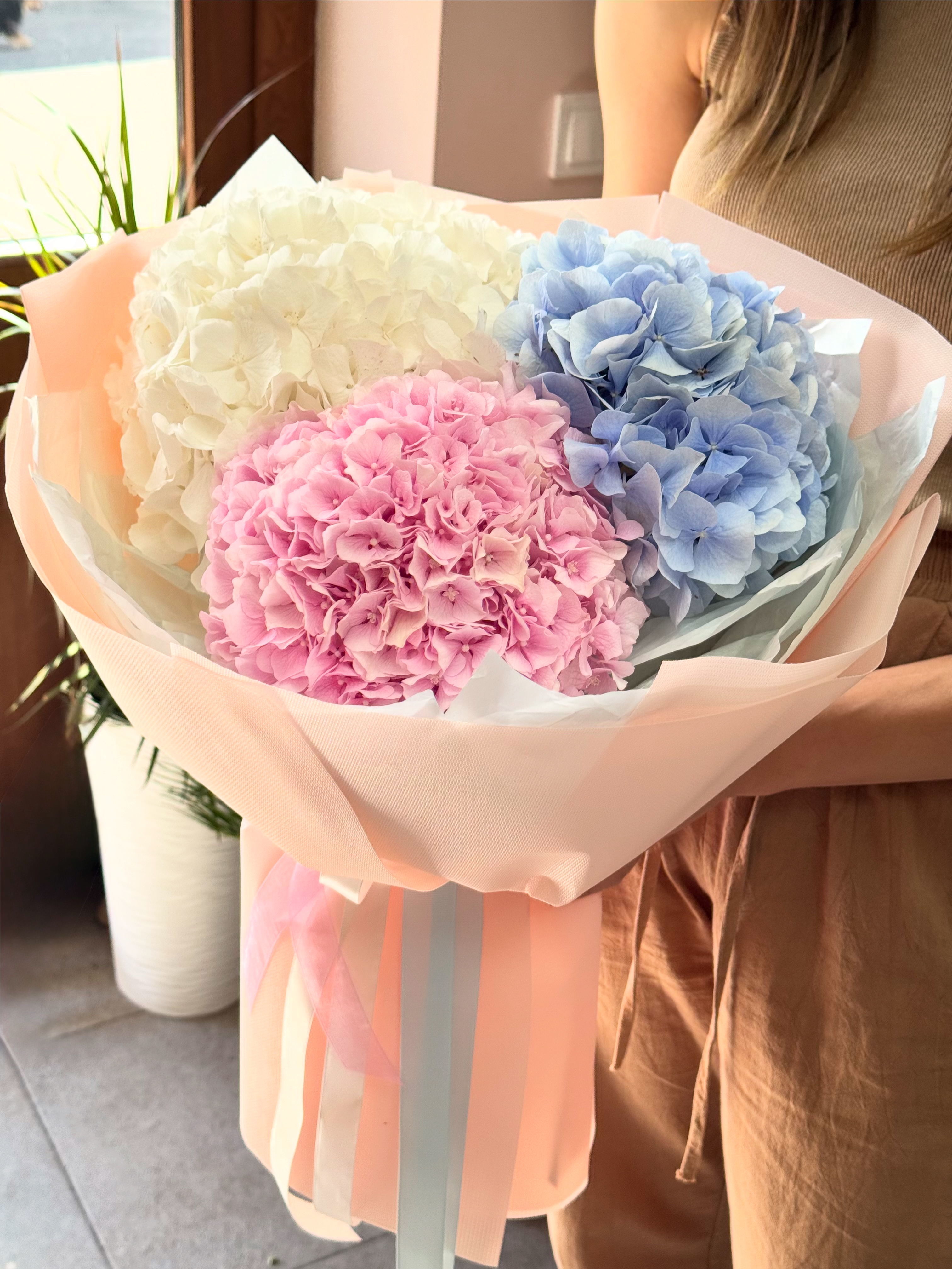 Букет із 3 гортензій