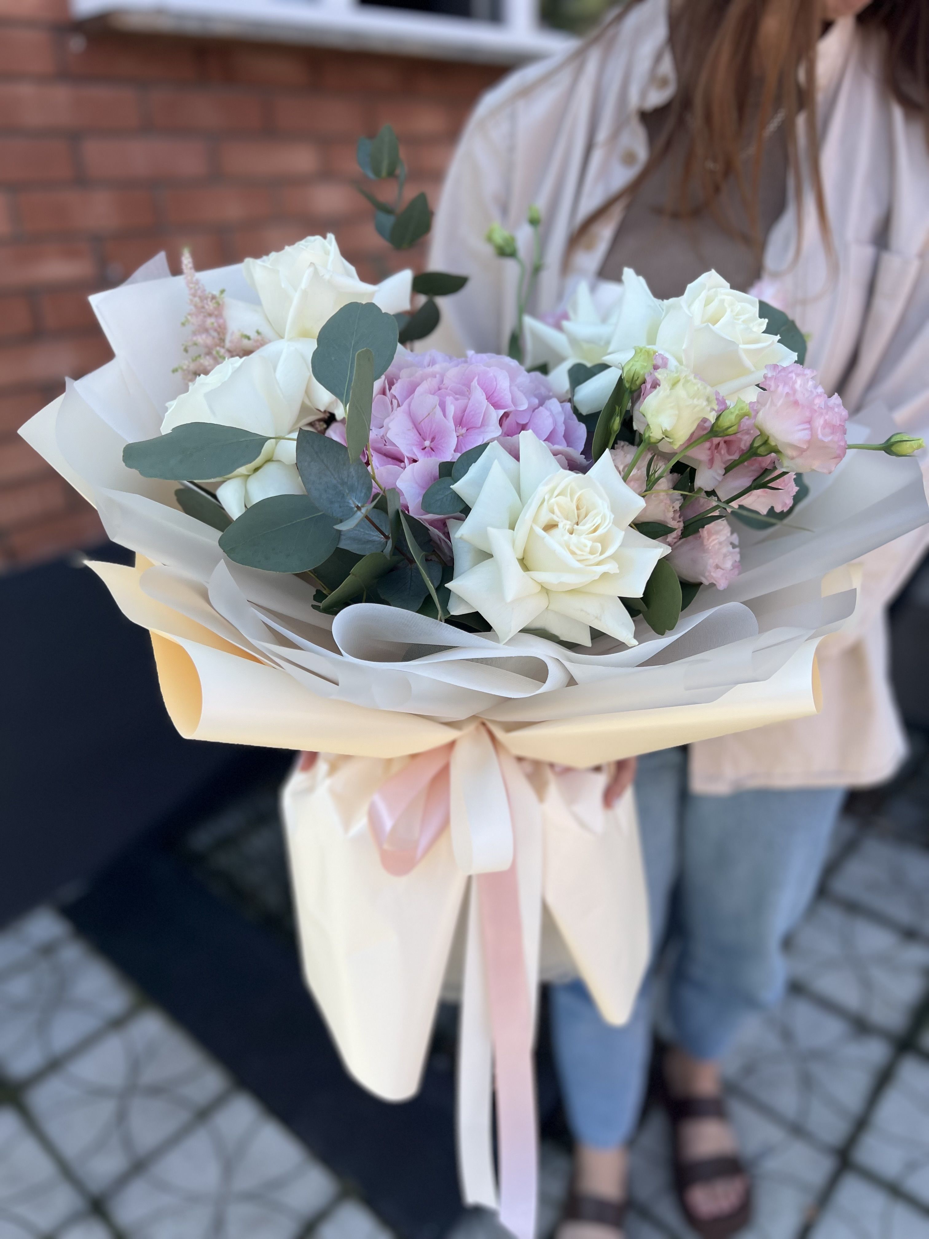 Авторський букет з французькою трояндою 