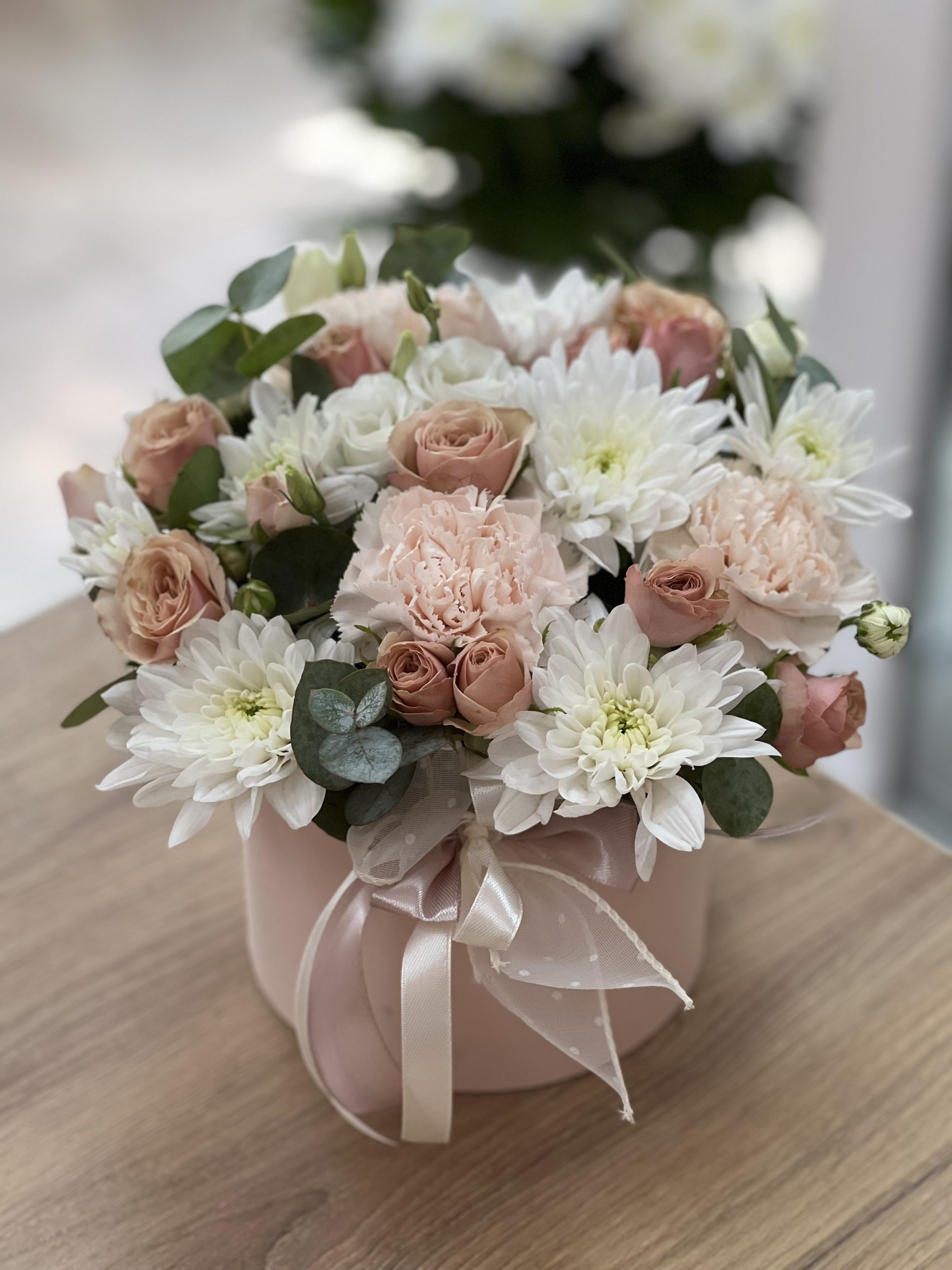 Композиція в коробці 