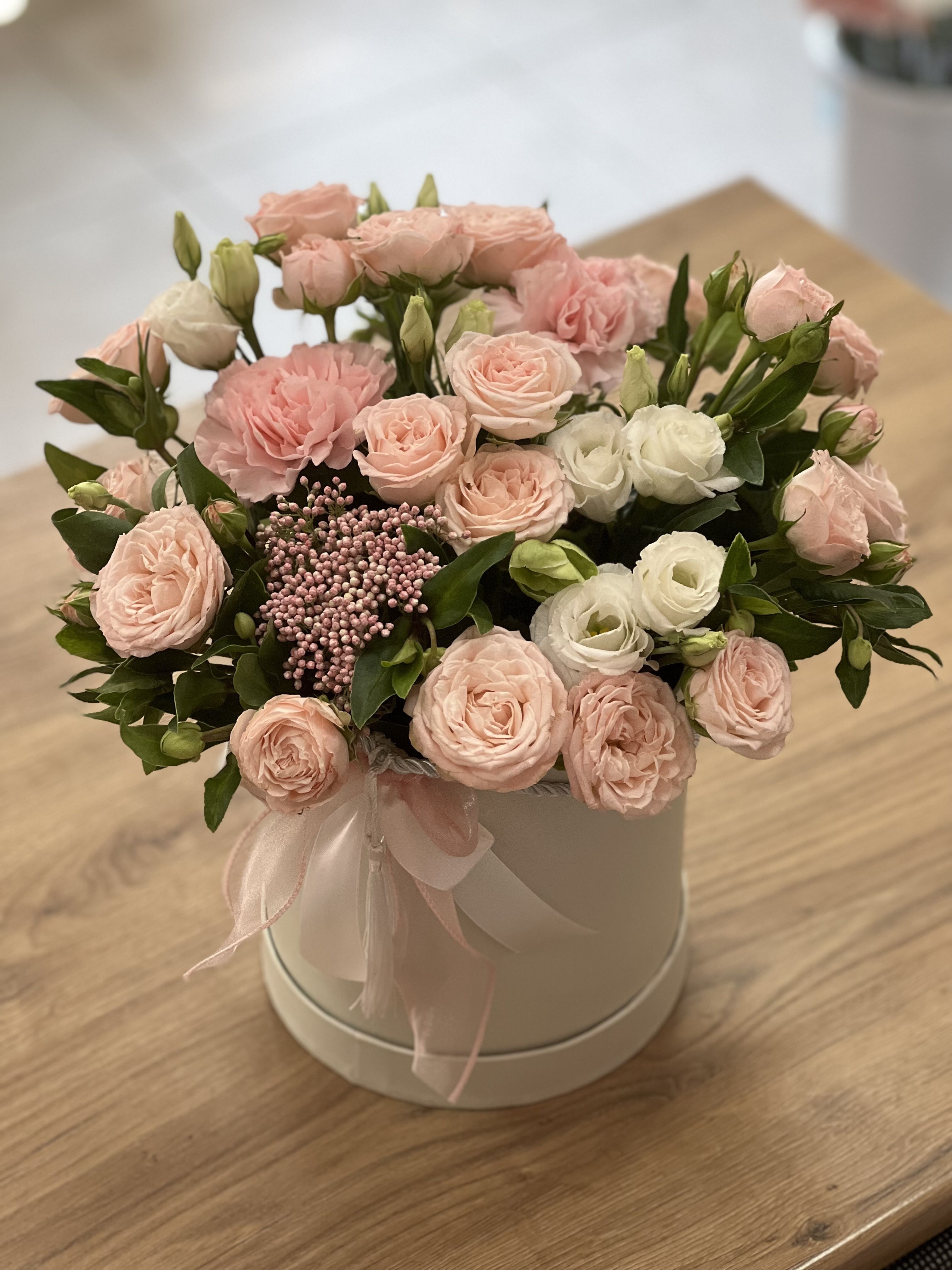 Композиція в коробці 