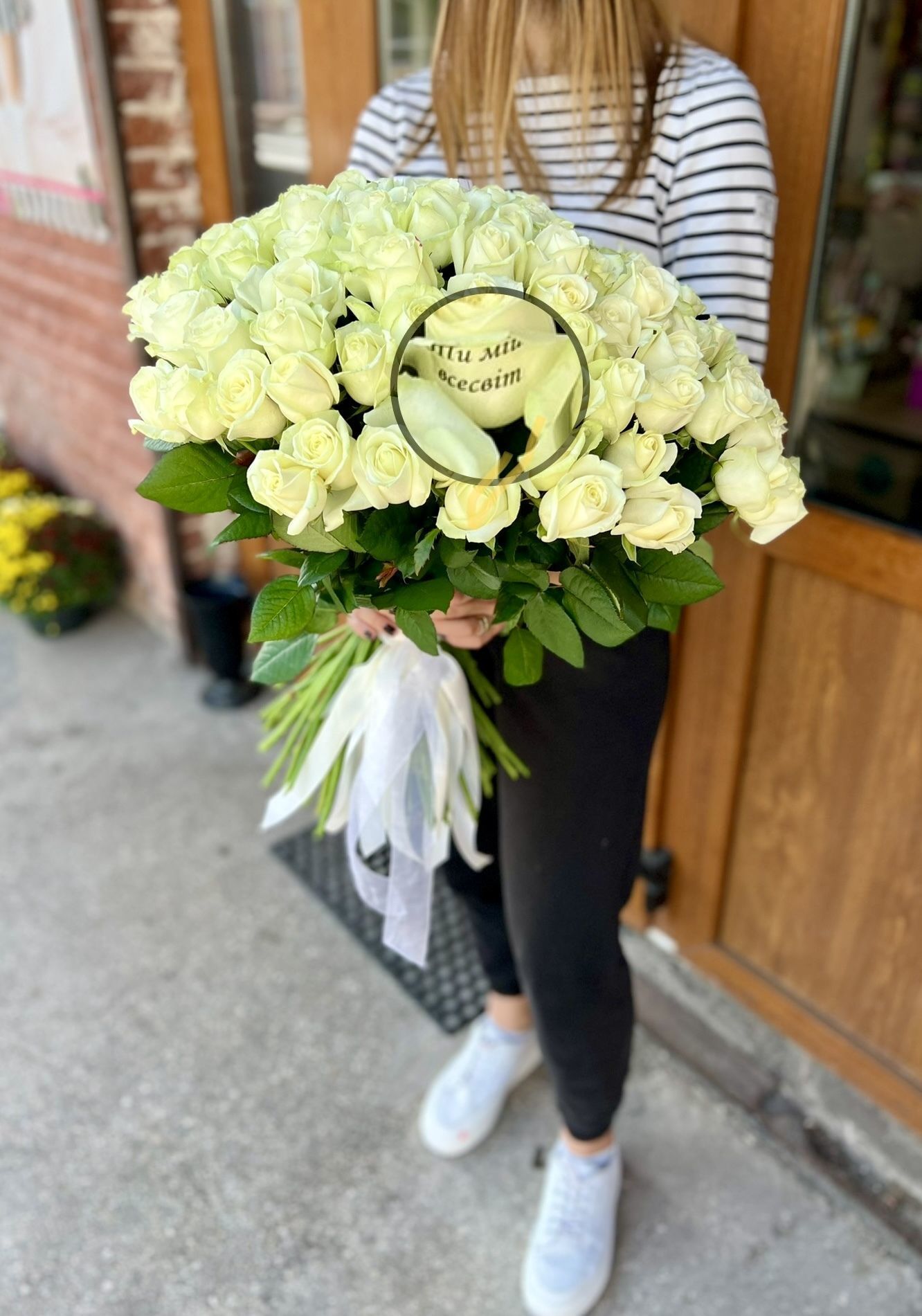 Букет 101 біла троянда